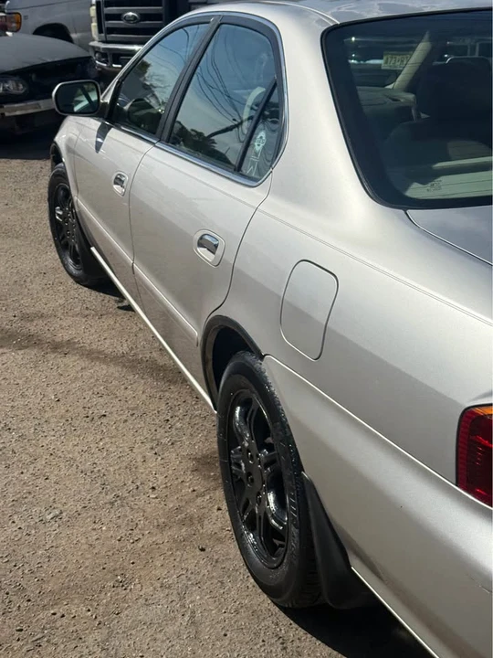 1999 Acura TL 2nd Gen - Image 12 of 14