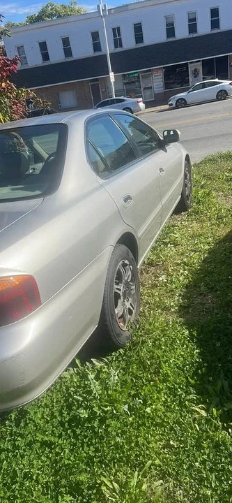 1999 Acura TL 2nd Gen - Image 7 of 11