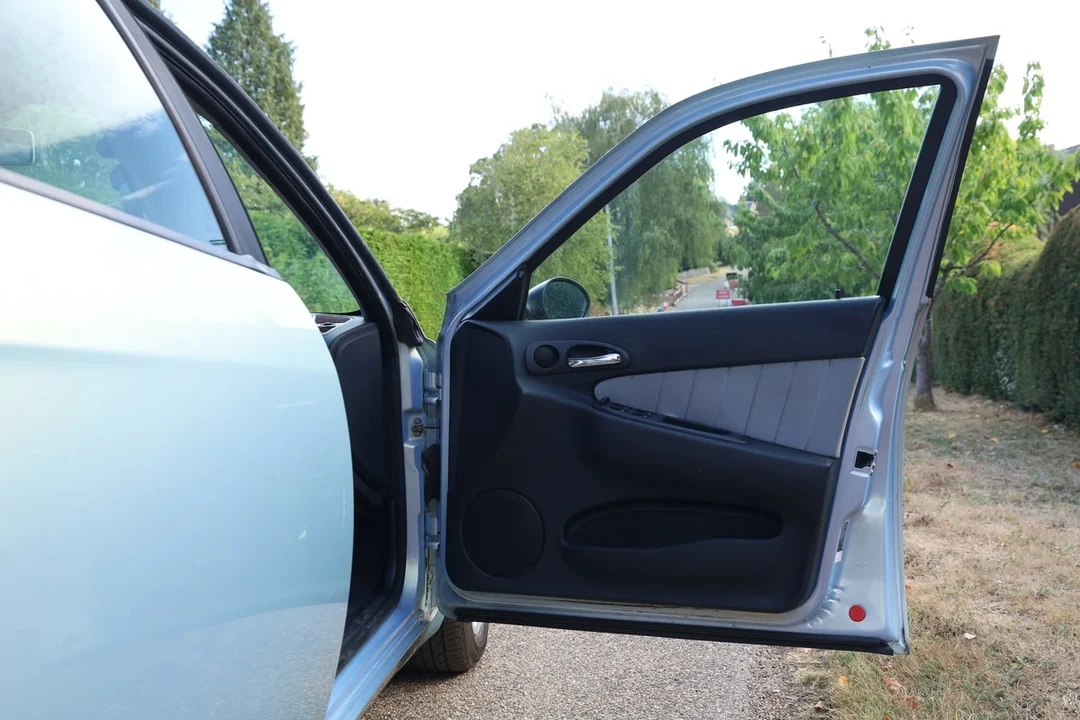 1999 Alfa Romeo 156 - Image 21 of 30