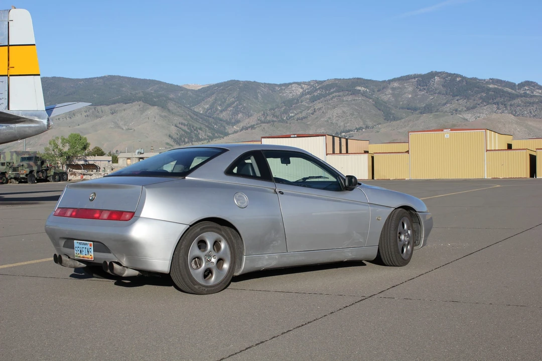 1999 Alfa Romeo 916 GTV & Spider - Image 27 of 31