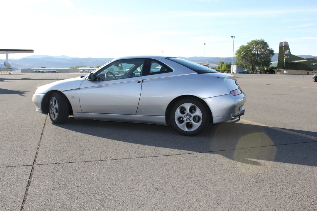 1999 Alfa Romeo 916 GTV & Spider - Image 14 of 31