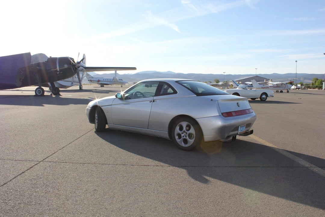 1999 Alfa Romeo 916 GTV & Spider - Image 16 of 31