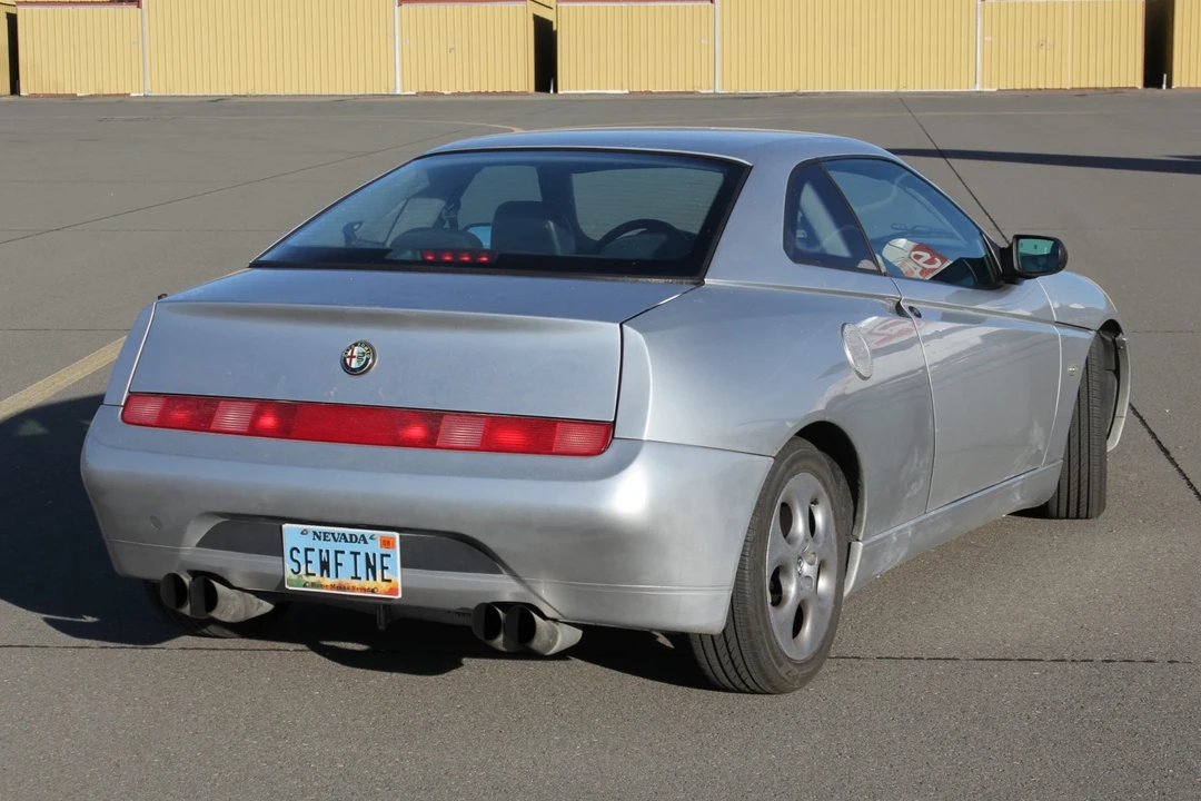 1999 Alfa Romeo 916 GTV & Spider - Image 26 of 31