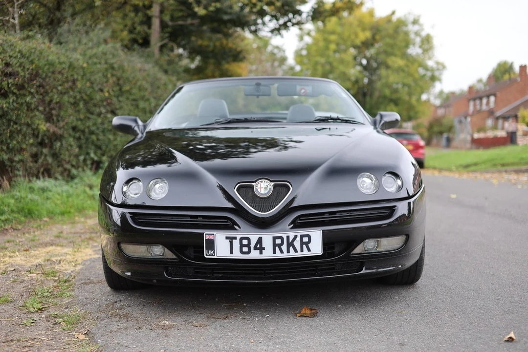 1999 Alfa Romeo 916 GTV & Spider - Image 3 of 30