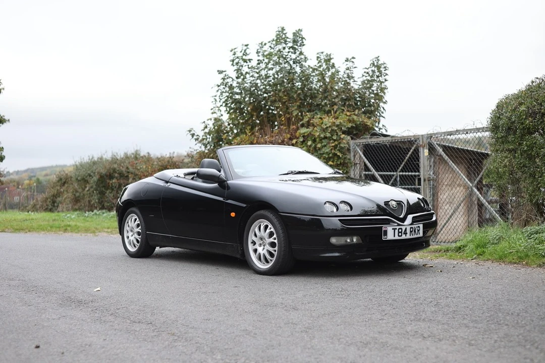 1999 Alfa Romeo 916 GTV & Spider - Image 2 of 30