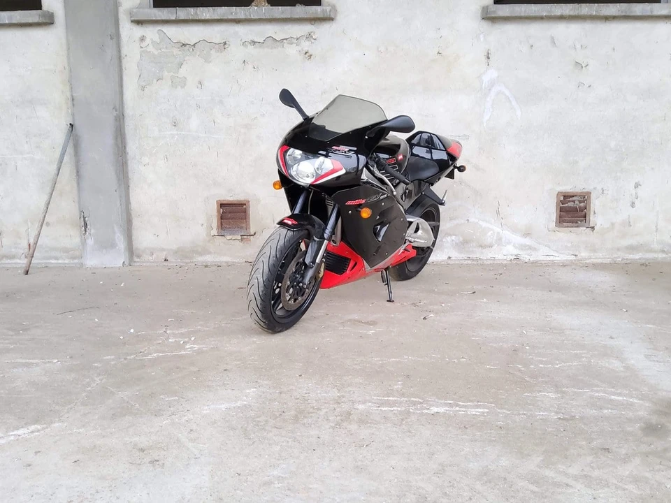 1999 Aprilia - Image 3 of 30