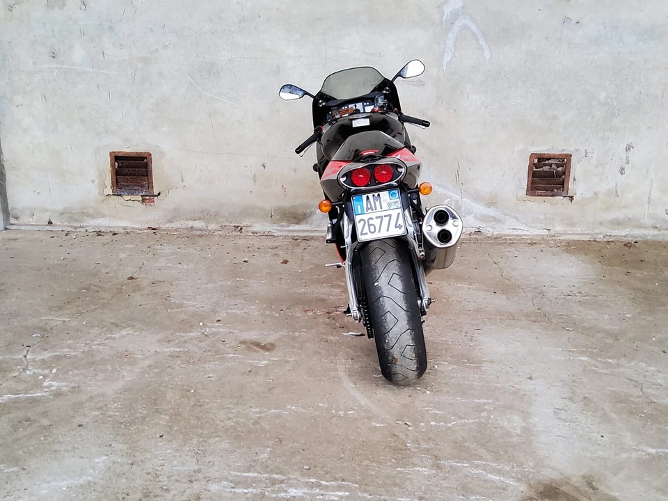 1999 Aprilia - Image 12 of 30