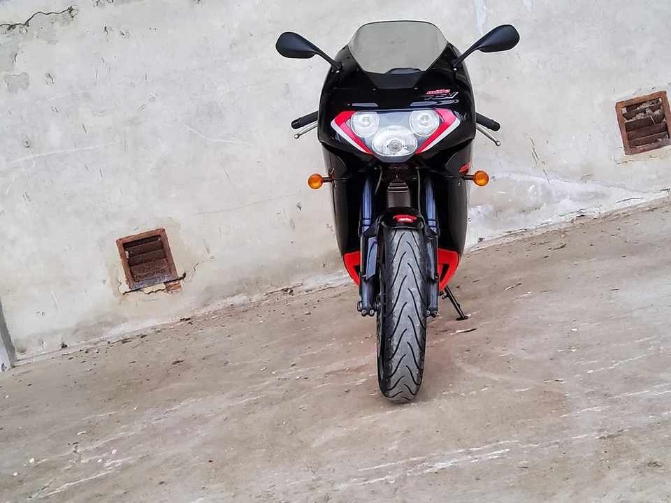 1999 Aprilia - Image 28 of 30