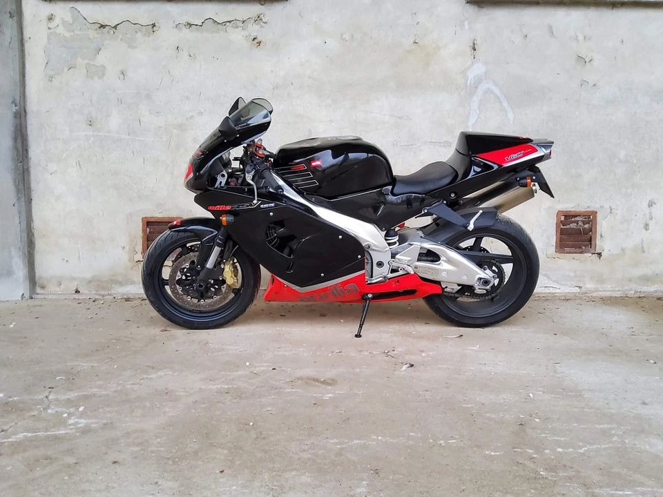 1999 Aprilia - Image 6 of 30
