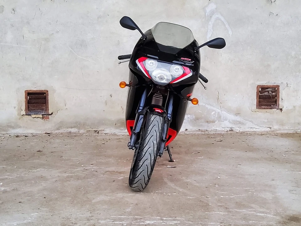 1999 Aprilia - Image 27 of 30