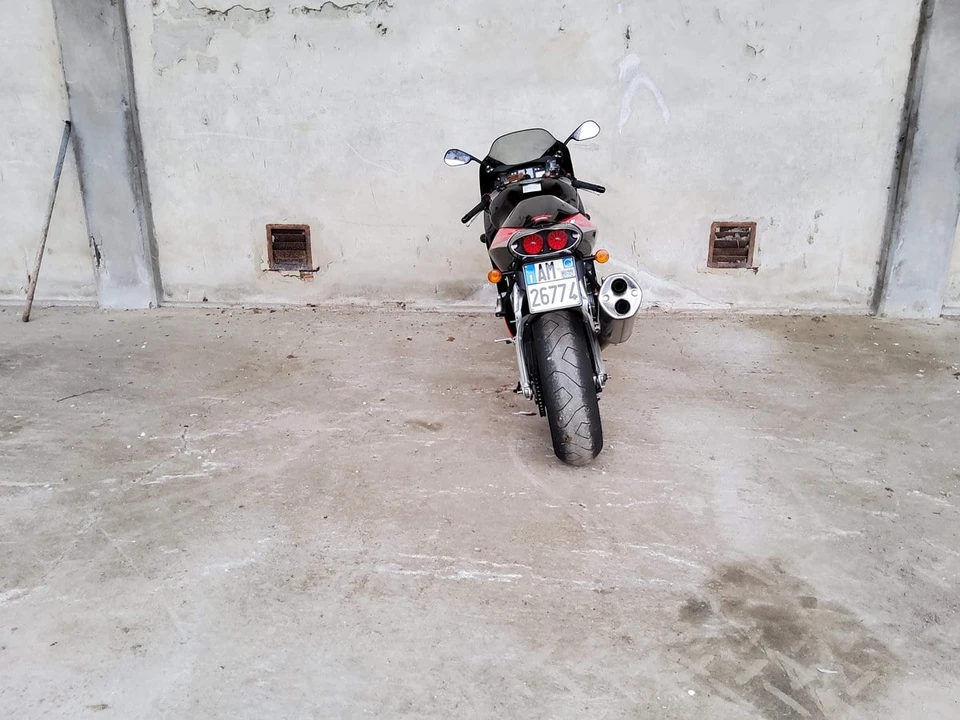 1999 Aprilia - Image 11 of 30