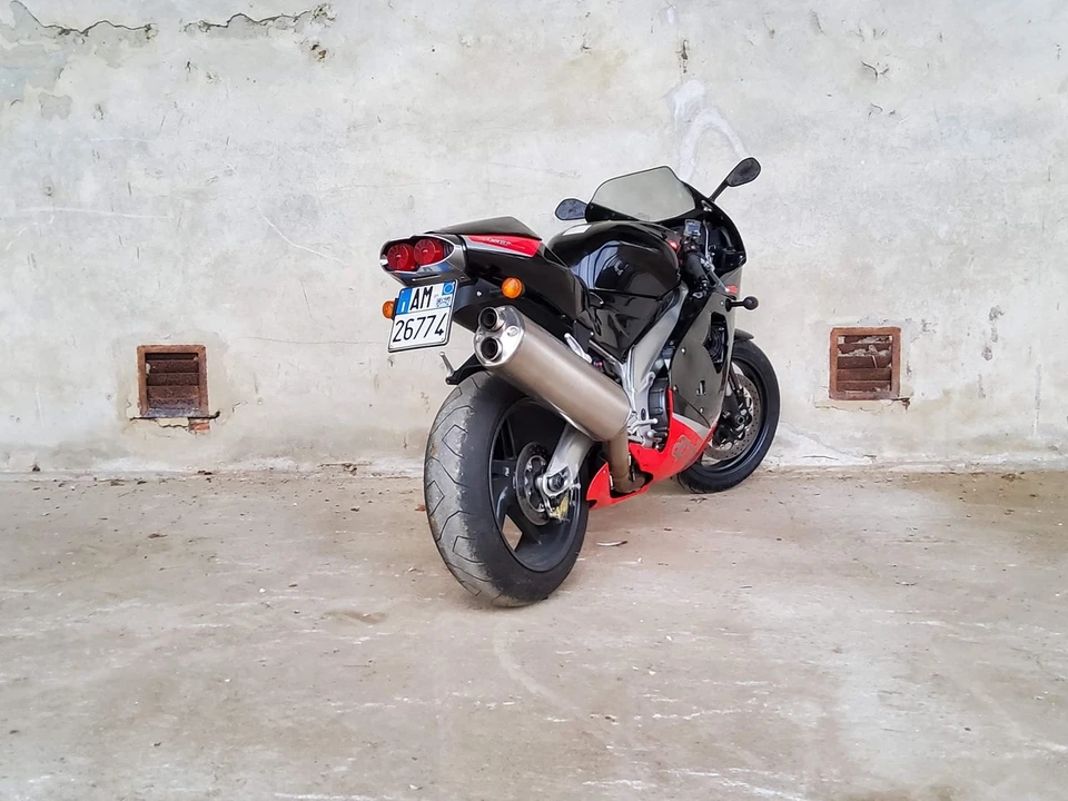 1999 Aprilia - Image 14 of 30