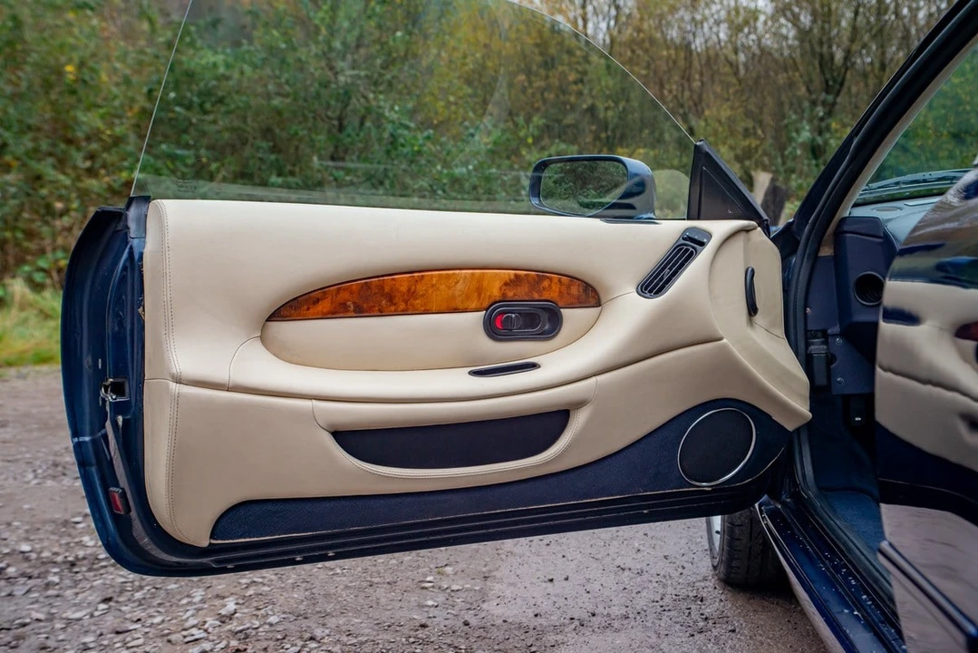 1999 Aston Martin DB7 - Image 13 of 30