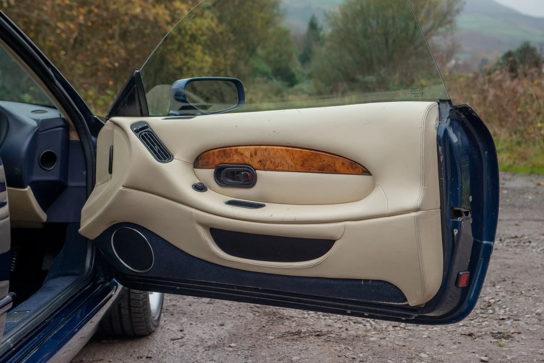 1999 Aston Martin DB7 - Image 26 of 30