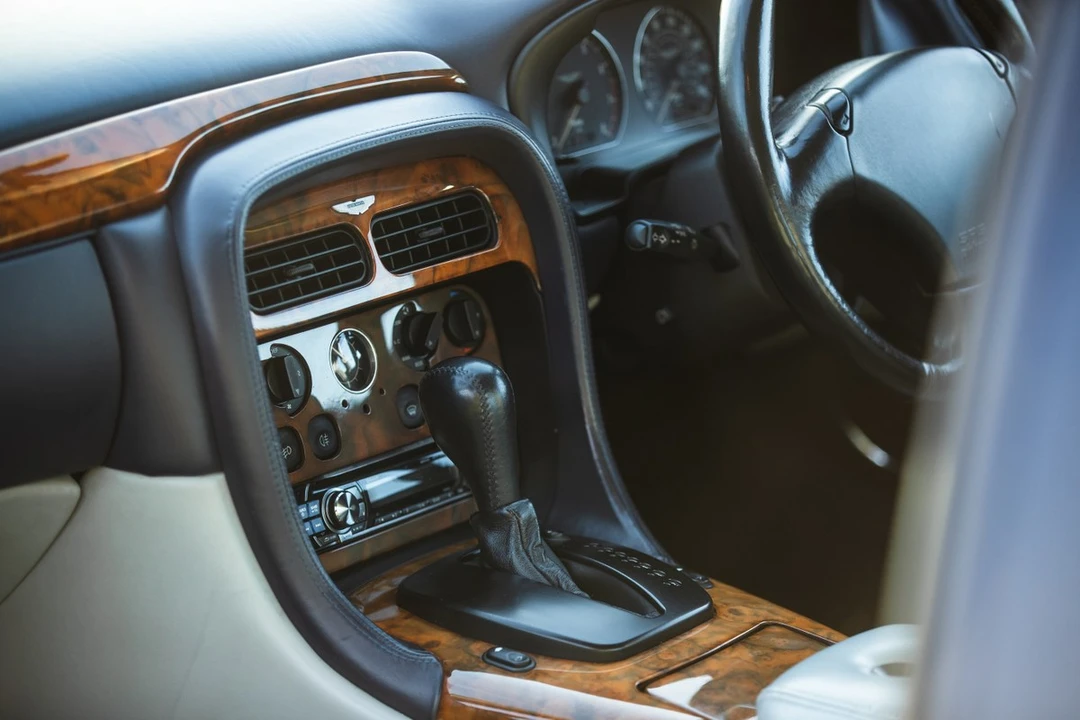 1999 Aston Martin DB7 Vantage - Image 24 of 30