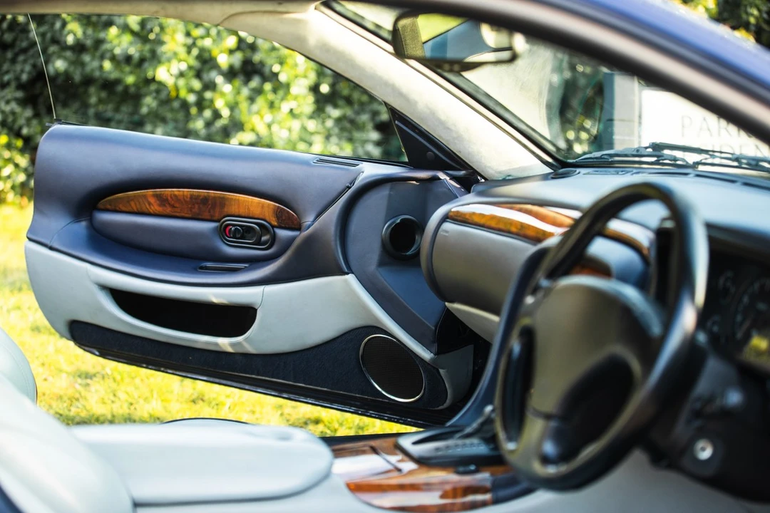 1999 Aston Martin DB7 Vantage - Image 27 of 30
