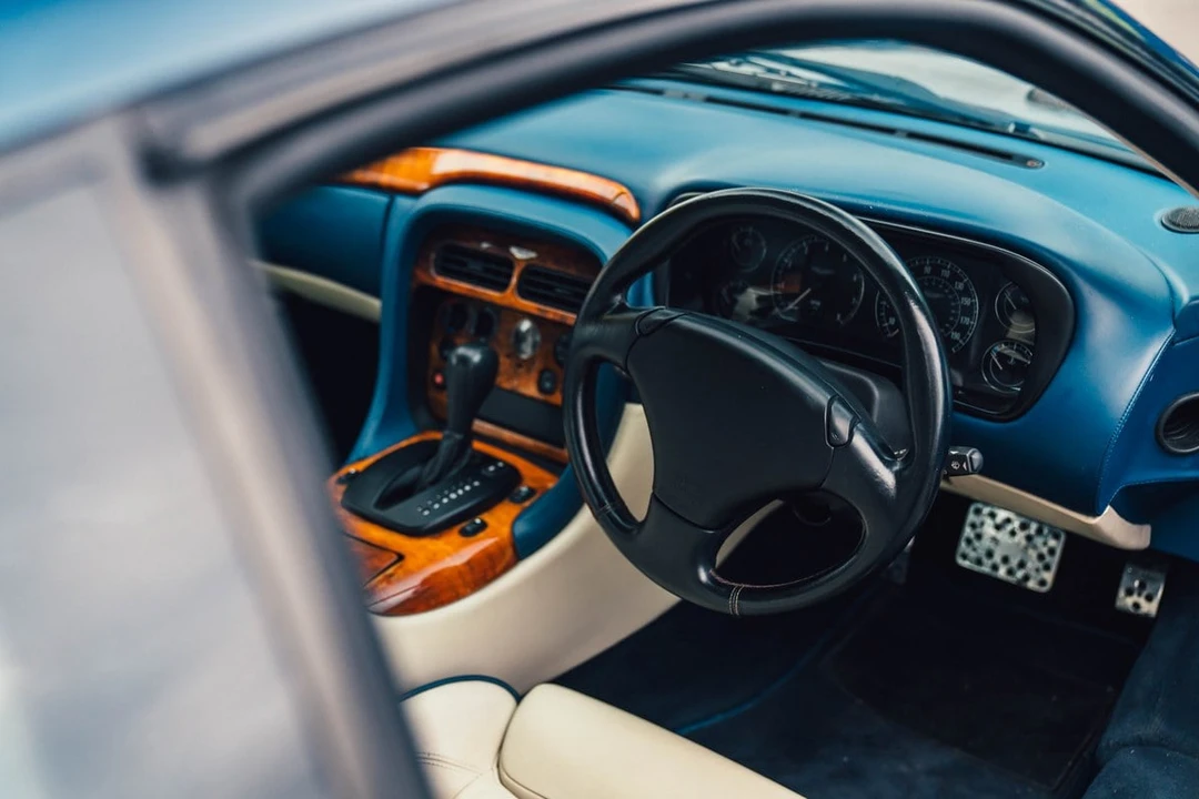 1999 Aston Martin DB7 Vantage - Image 13 of 30
