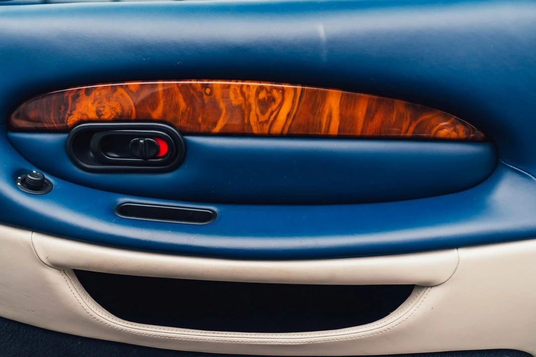 1999 Aston Martin DB7 Vantage - Image 20 of 30
