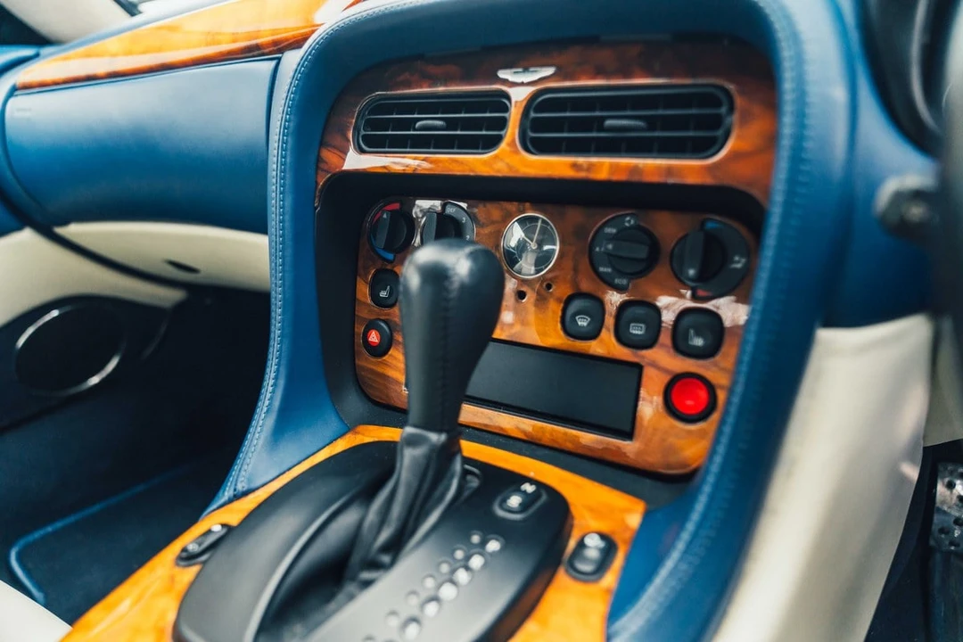 1999 Aston Martin DB7 Vantage - Image 25 of 30