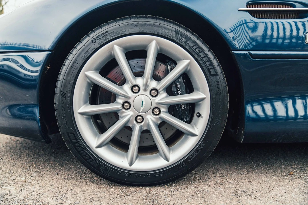 1999 Aston Martin DB7 Vantage - Image 11 of 30
