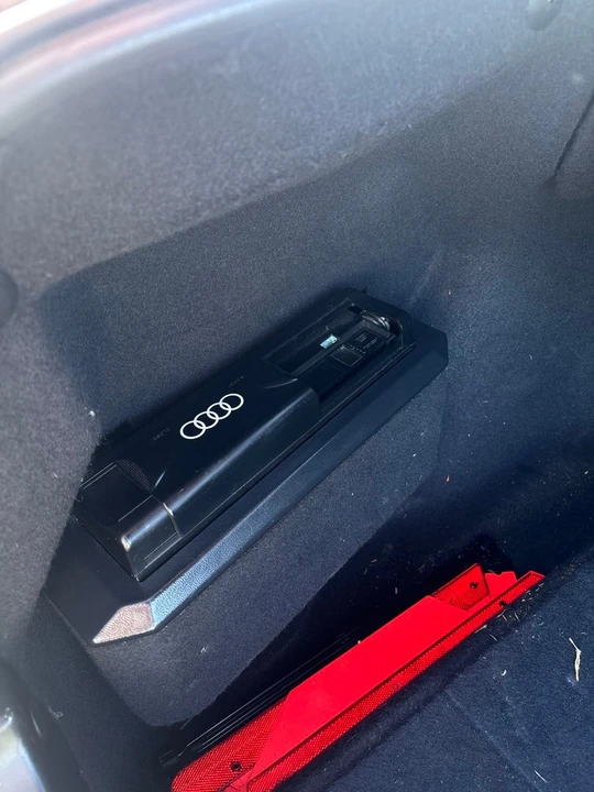 1999 Audi F103 - Image 26 of 31
