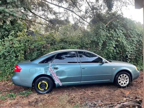 1999 Audi A6 Quattro Sedan 4D