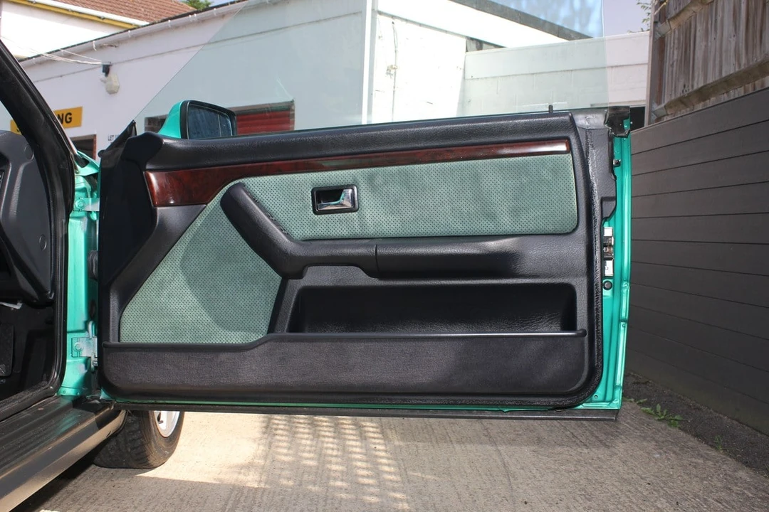 1999 Audi Coupe & Cabriolet - Image 21 of 30