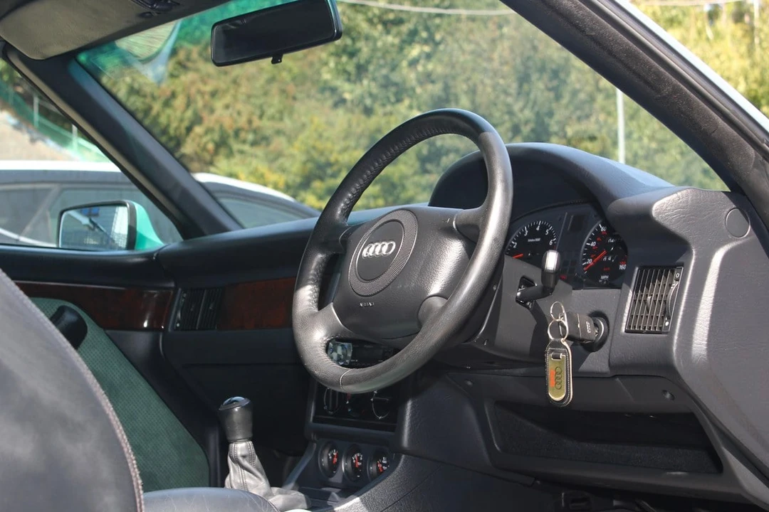 1999 Audi Coupe & Cabriolet - Image 24 of 30