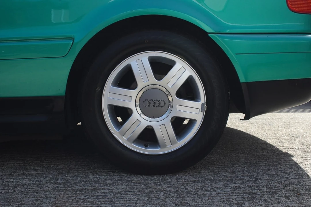 1999 Audi Coupe & Cabriolet - Image 17 of 30