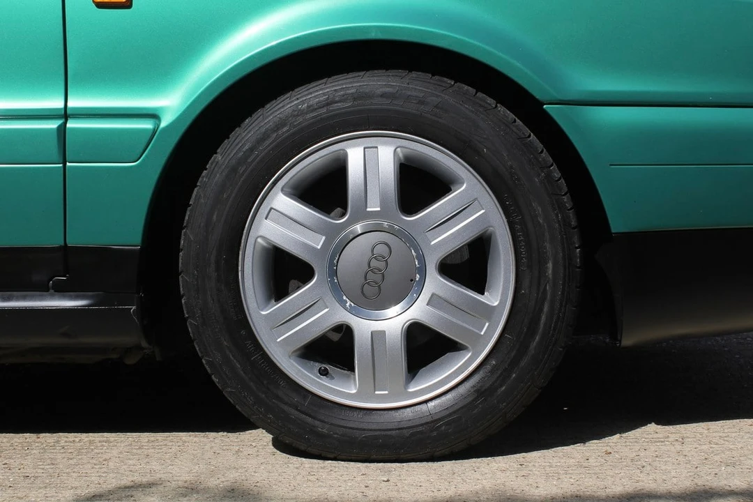 1999 Audi Coupe & Cabriolet - Image 14 of 30