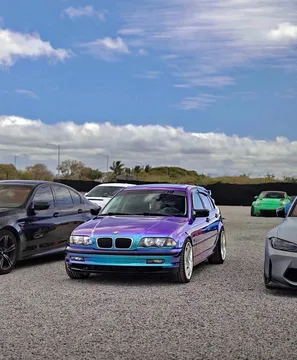 1999 BMW 3 Series 323i Sedan 4D