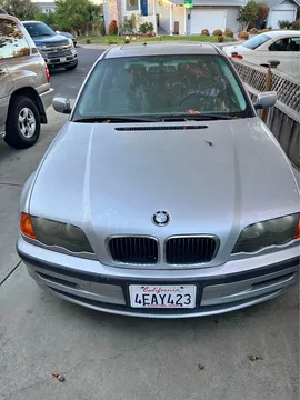 1999 BMW 323i Sedan