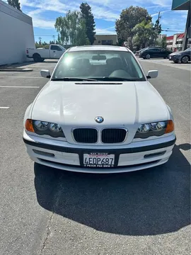 1999 BMW 323i Sedan