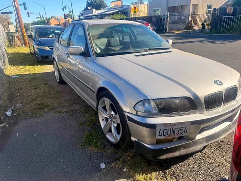 1999 BMW 3 Series 323i Sedan