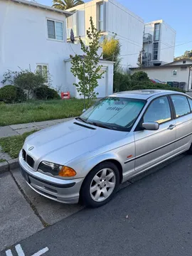 1999 BMW 323i Sedan