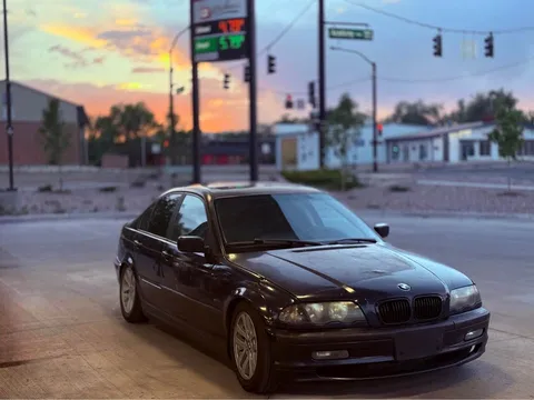 1999 BMW 3 Series 323i Sedan