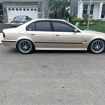 1999 BMW 5 Series 528i Sedan
