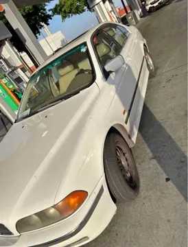 1999 BMW 5 Series 528i Sedan 4D