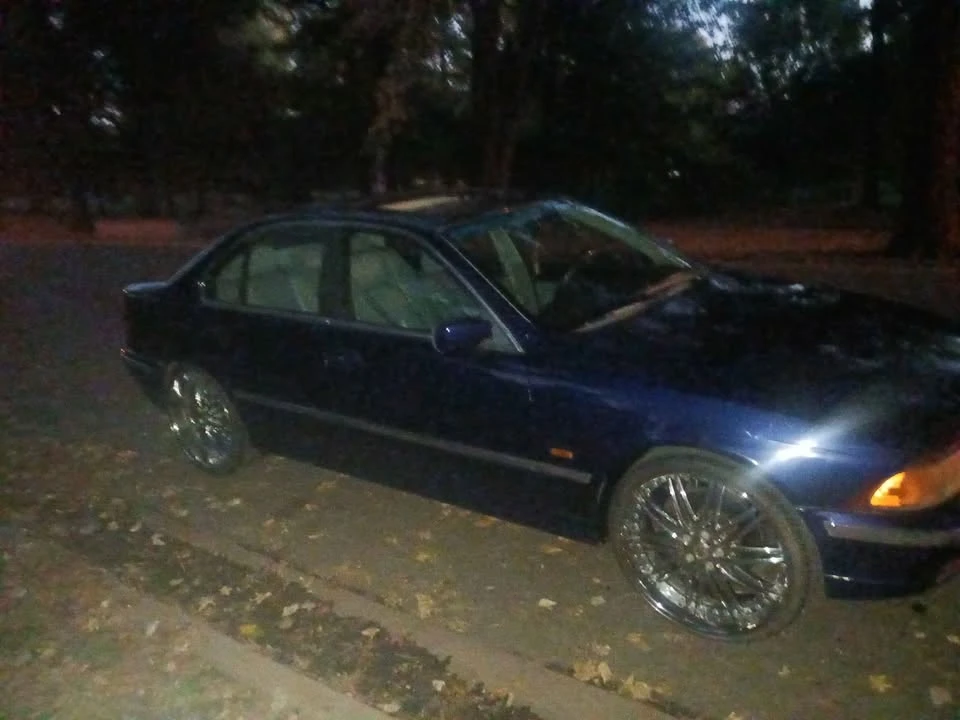 1999 BMW E39 540i - Image 7 of 8