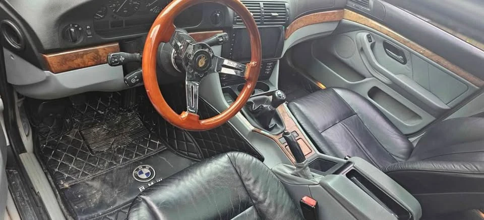 1999 BMW E39 540i - Image 10 of 13