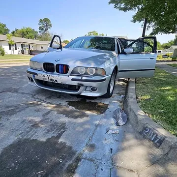 1999 BMW 5 Series 540i Sedan 4D