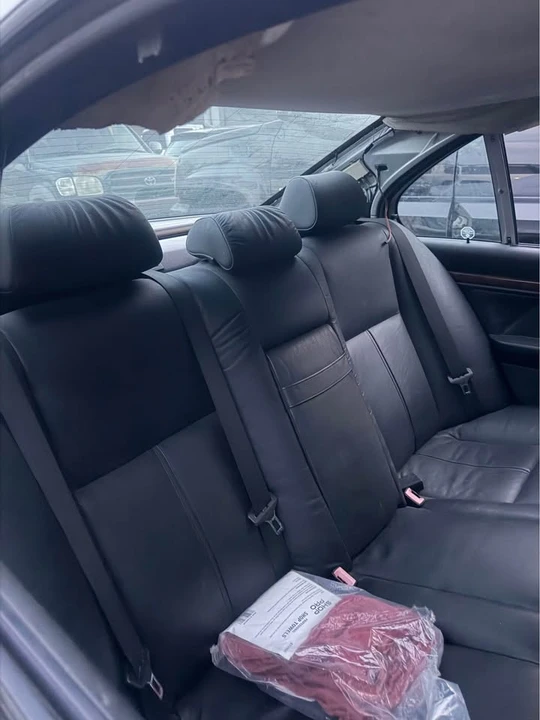 1999 BMW E39 540i - Image 9 of 12