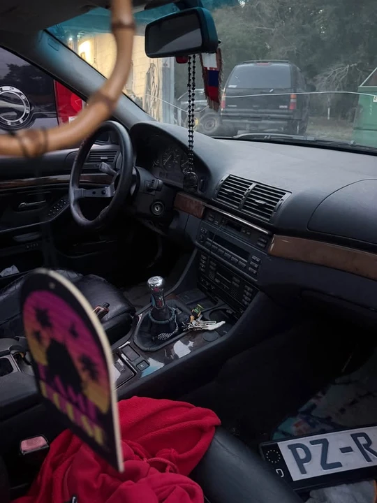 1999 BMW E39 540i - Image 11 of 12
