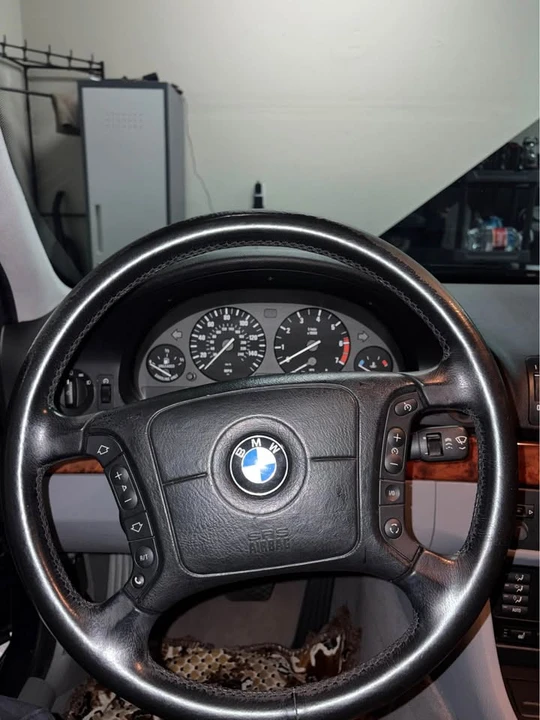 1999 BMW E39 540i - Image 9 of 13