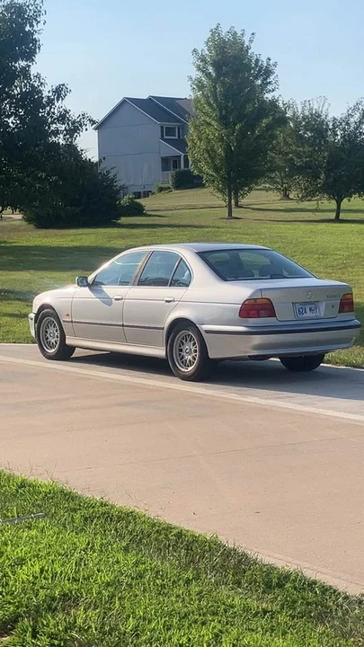 1999 BMW E39 5 Series - Image 5 of 5