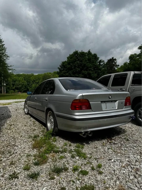 1999 BMW E39 540i - Image 2 of 2
