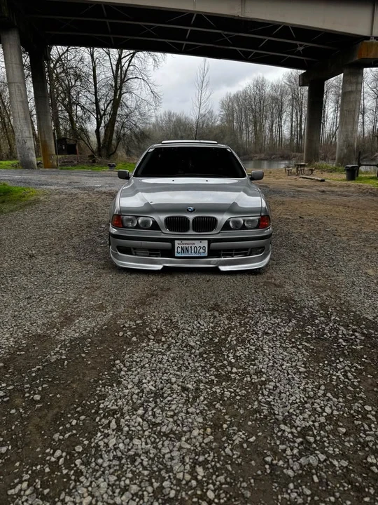 1999 BMW E39 540i - Image 2 of 7