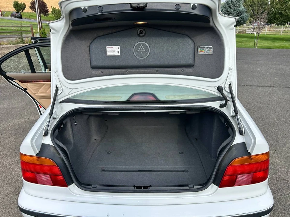 1999 BMW E39 5 Series - Image 11 of 20