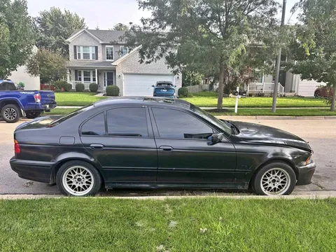 1999 BMW 528i