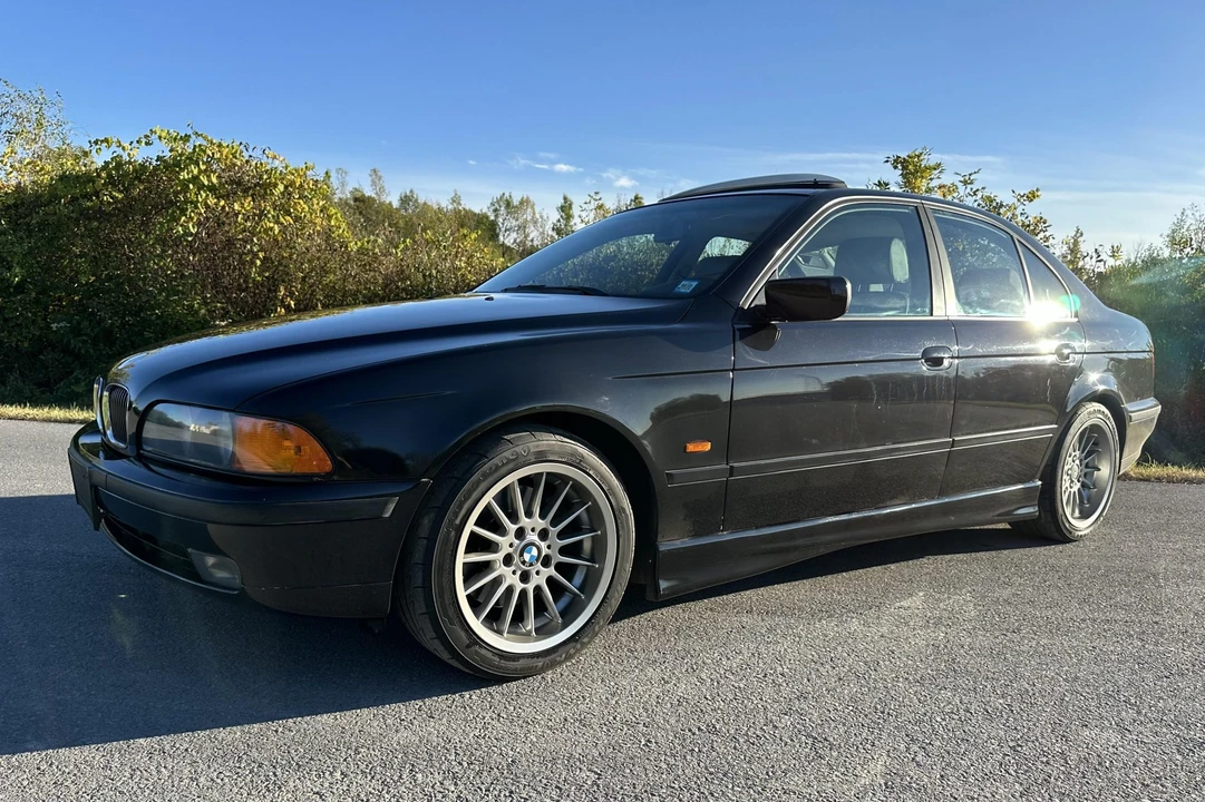 1999 BMW E39 540i - Image 7 of 31